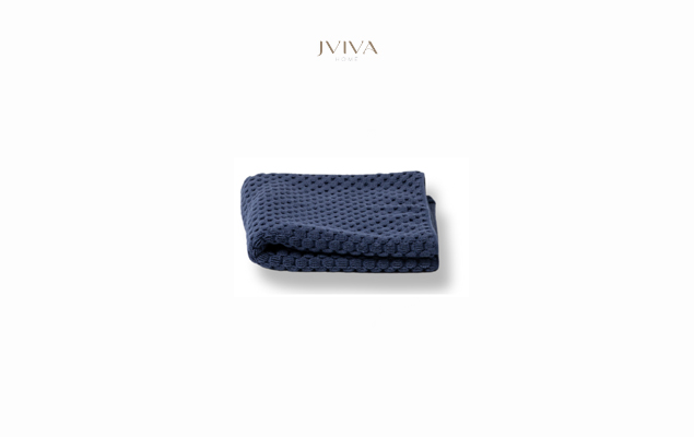 ผ้าเช็ดหน้าคอตตอน Luxe  ขนาด 12x12 นิ้ว (1.5 ปอนด์) - ลายจุด (Dotted) สีกรมท่า Navy Peony